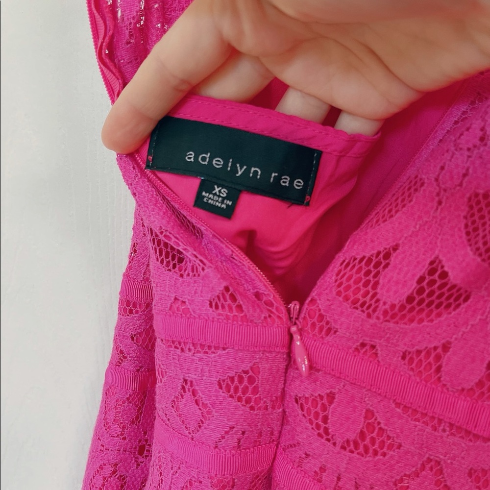 Hot pink lace dress - Picture 6 of 6